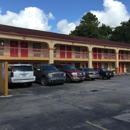 Regency Inn And Suites Houston Exterior photo